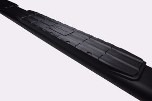 07-18 CHEV / GMC 1500/2500/3500 (CREW CAB) 4\" BLACK STAINLESS STEEL STEP BAR